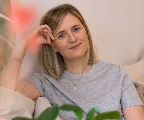 Kasia Sierant, founder of Let It Go – Decluttering Expert guiding clients toward clarity, balance, and emotional lightness through her LIG Method.